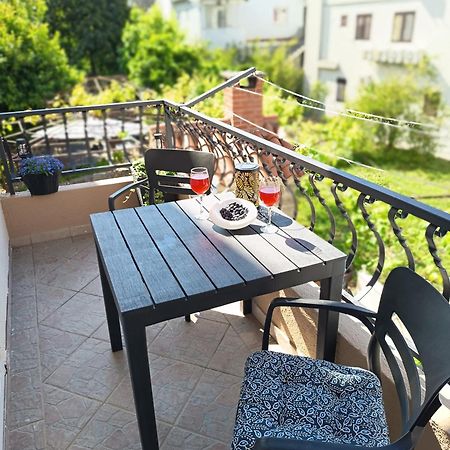 Apartman Komadina Hotel Makarska Ngoại thất bức ảnh