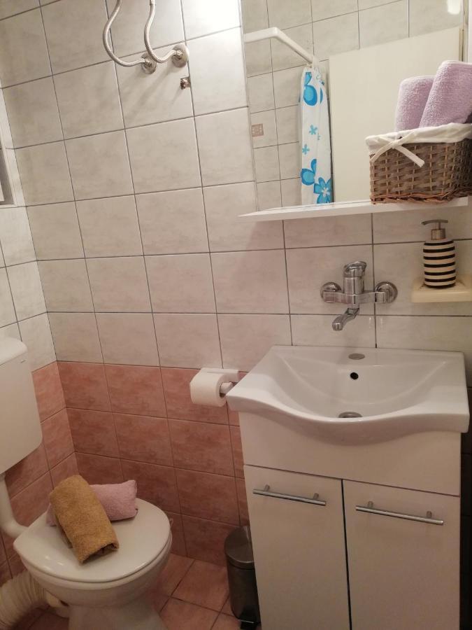 Apartman Komadina Hotel Makarska Ngoại thất bức ảnh