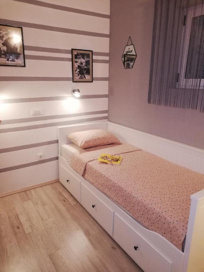 Apartman Komadina Hotel Makarska Ngoại thất bức ảnh